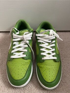Nike men’s low Dunk - Chlorophyll